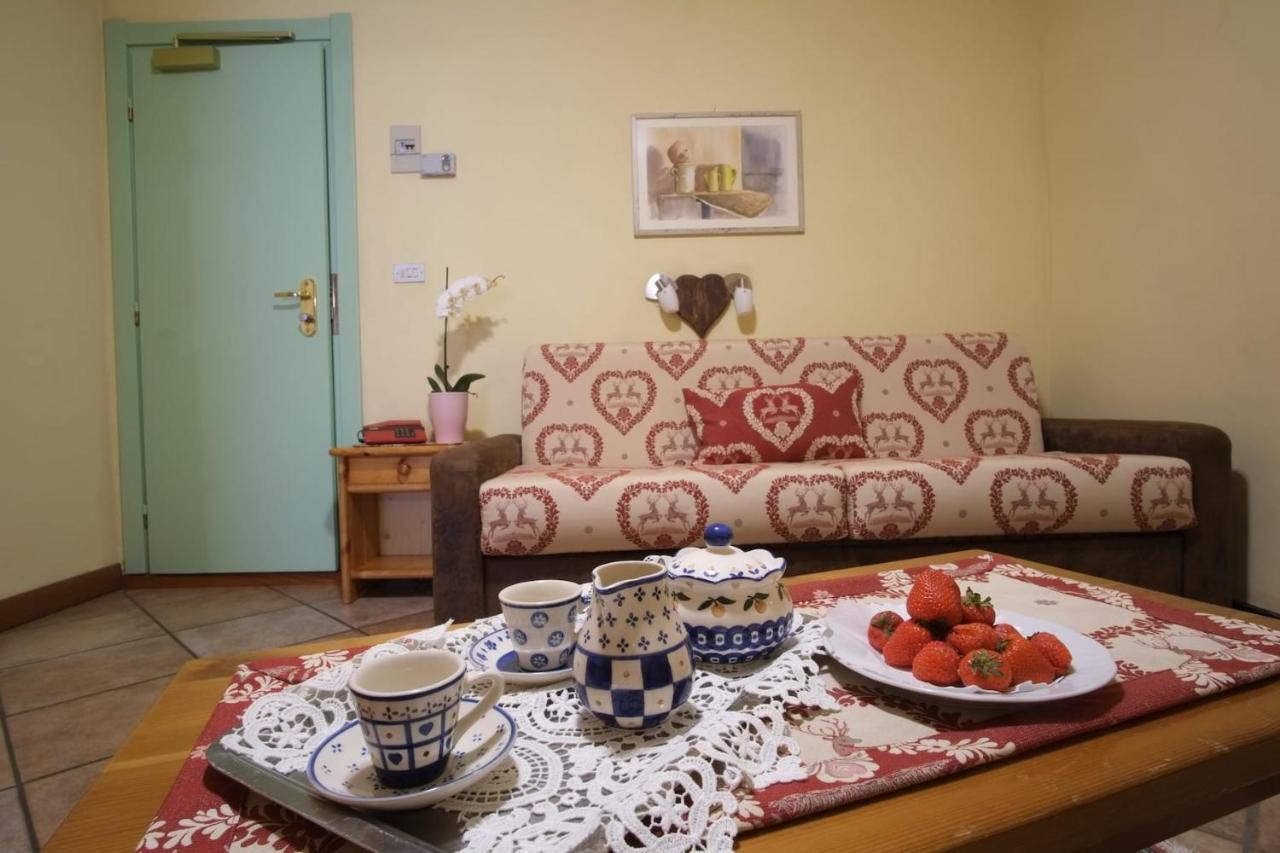 Hotel Granta Parey Рем-Нотр-Дам Экстерьер фото
