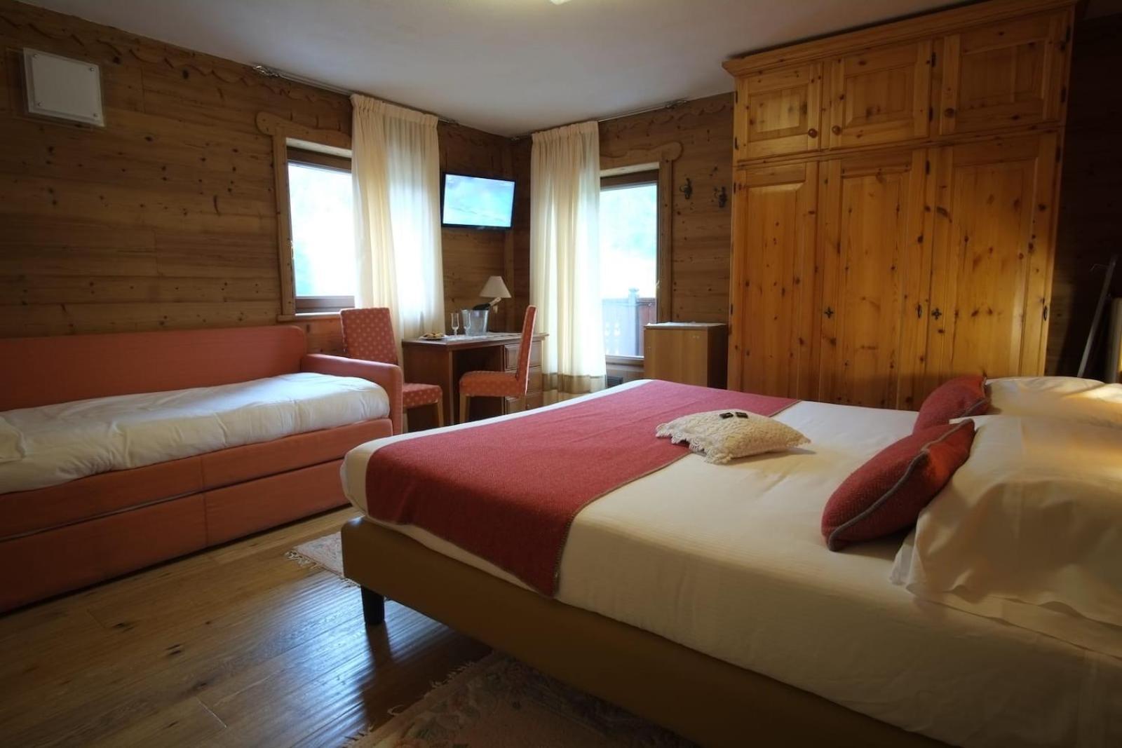 Hotel Granta Parey Рем-Нотр-Дам Экстерьер фото