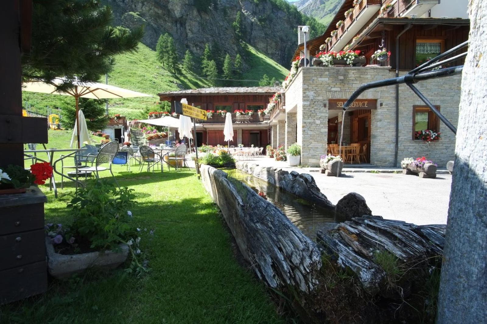 Hotel Granta Parey Рем-Нотр-Дам Экстерьер фото