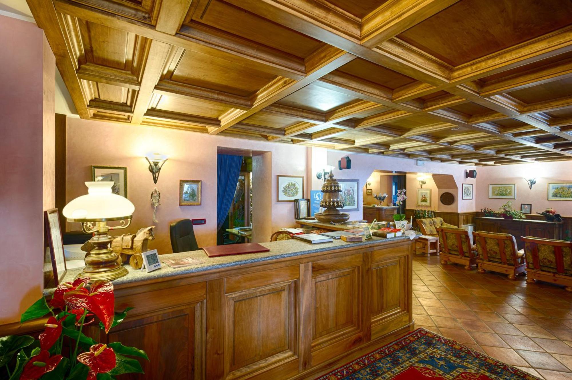 Hotel Granta Parey Рем-Нотр-Дам Экстерьер фото